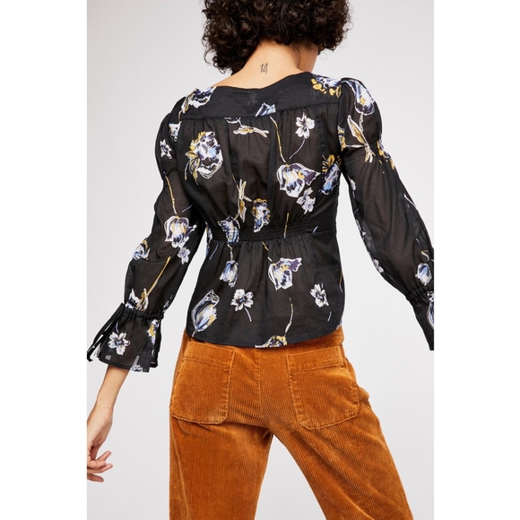 Floral printed blouse - Picture 2 of 2